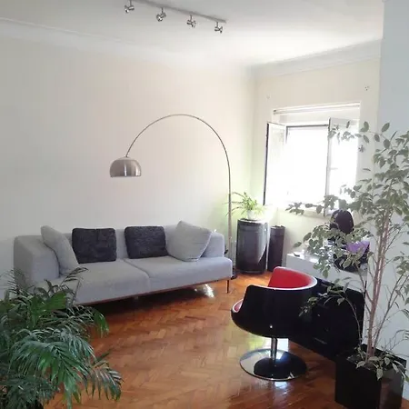 Lisbon Centre - Av Roma - Quiet And Close To All *