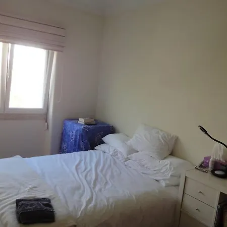 Apartment Lisbon Centre - Av Roma - Quiet And Close To All *