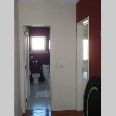 アパート Lisbon Centre - Av Roma - Quiet And Close To All *